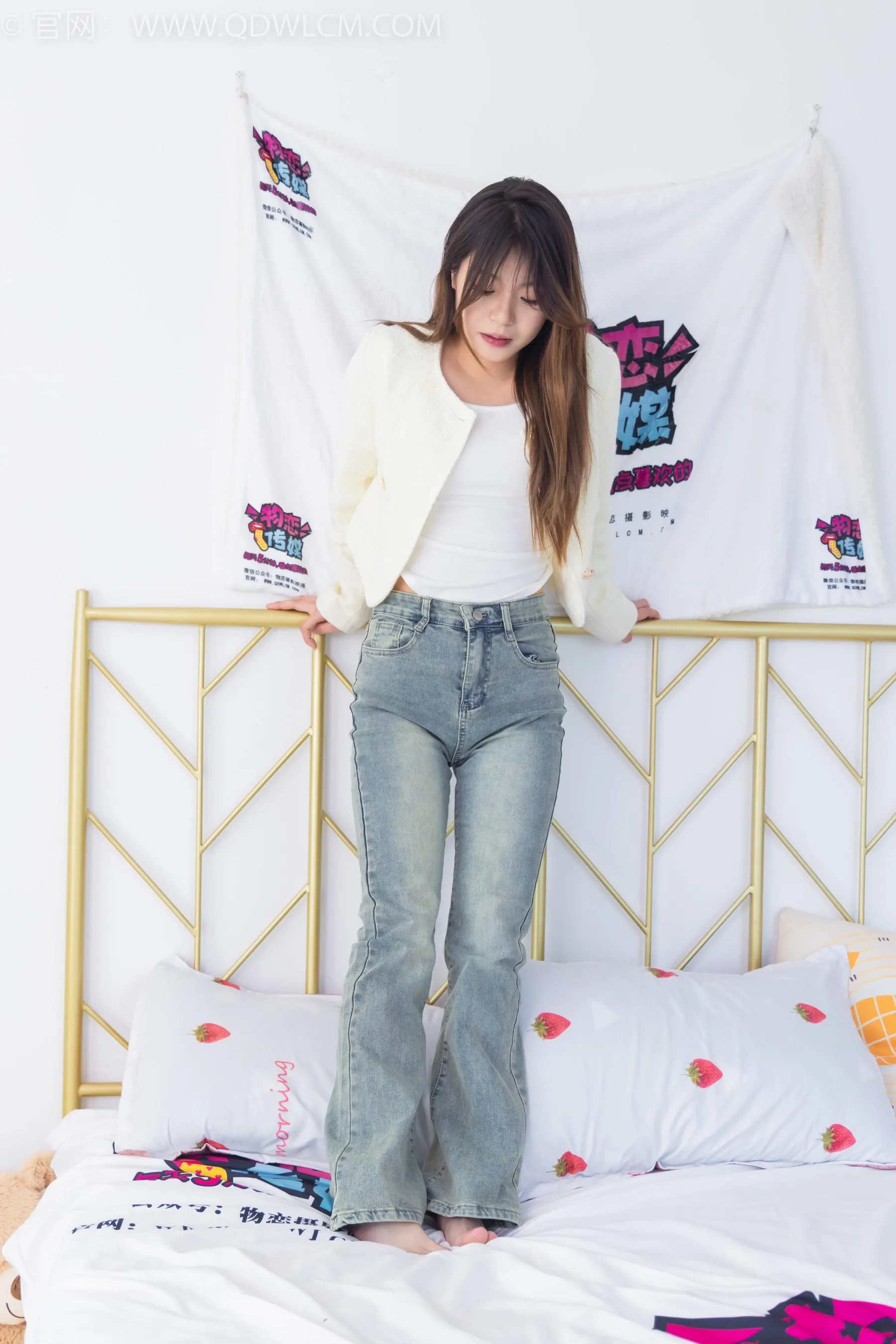 物恋传媒 NO.1556 闪闪-闪闪发光 [151P]插图4